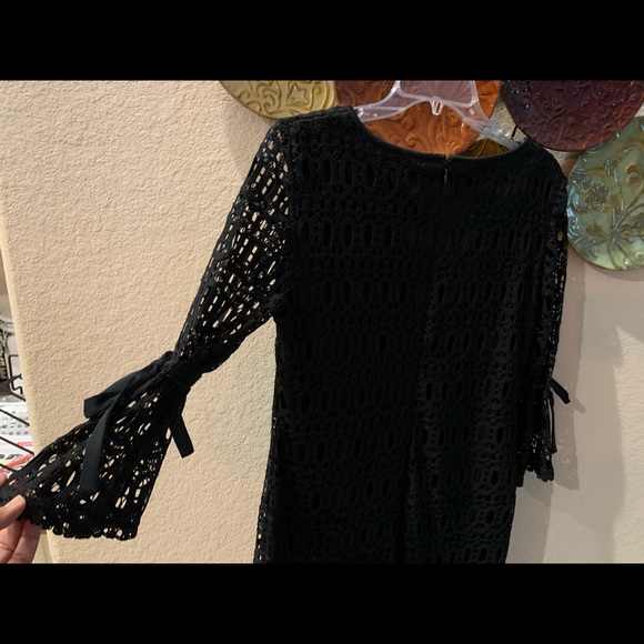 Black dress Size 8 - Picture 2 of 6